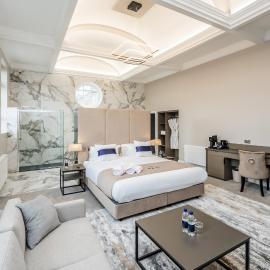 Stay Hotel，位于哈德斯菲尔德的酒店
