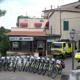 Bike Resort Overland，位于托伊拉诺的酒店