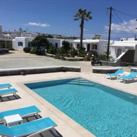 Diogenis Village Mykonos，位于格拉斯托斯的酒店