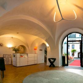Hotel Maxplatz，位于霍夫的酒店