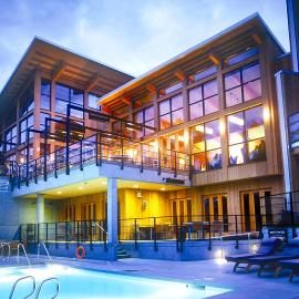 Brentwood Bay Resort - Adults Only - 16 and Older，位于布伦特伍德湾的酒店