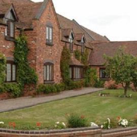The Pear Tree Inn & Country Hotel，位于伍斯特的酒店