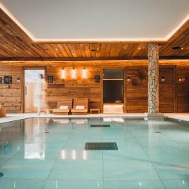 Lodji Hotel & spa，位于圣马丁德贝尔维尔的酒店