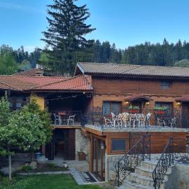 Guest House Zlatniyat Telets，位于科普里夫什迪察的酒店