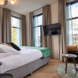 Hotel van der Meer，位于多克姆的酒店