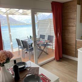 Bungalow Lido di Colico, front lake and city center，位于科利科的酒店