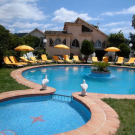 Apartamentos Cormoran，位于阿兰扎达的酒店