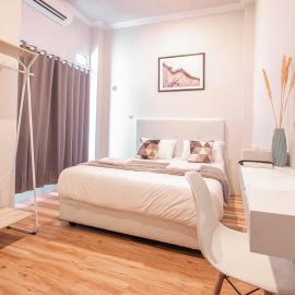 Krisan Guest House Syariah Banjarbaru Mitra RedDoorz，位于Banjarbaru的酒店