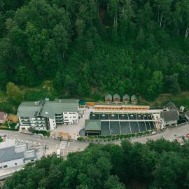 Lostrita - Pastravarie, Hotel & SPA，位于巴亚马雷的酒店