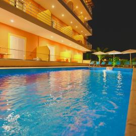 Karos Hotel Llaman，位于希马拉的酒店