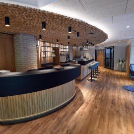 Hotel Beethoven,位于新特尔布鲁的酒店