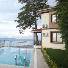 Orchid Hills - heated swimming pool，位于萨潘贾的酒店