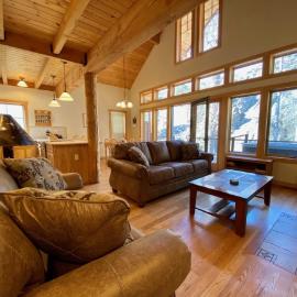 River's Edge Resort，位于温索普的酒店