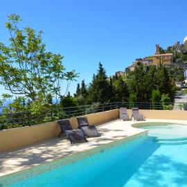 La Perle d'Eze - Aparthotel，位于艾日的酒店