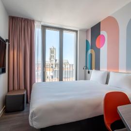 B&B HOTEL Gent Centrum，位于根特的酒店