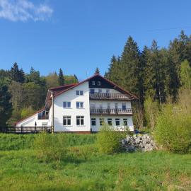 Penzion Lumis，位于Nová Role的酒店