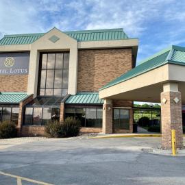 Hotel Lotus Kansas City Stadium,位于堪萨斯城的酒店