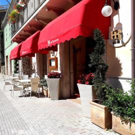Hotel Ristorante Da Roverino，位于科玛南扎的酒店