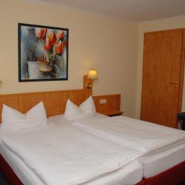 Hotel Alte Schule，位于Luhden的酒店