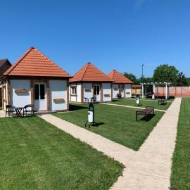 Bungalovi Blagojević，位于Morović的酒店