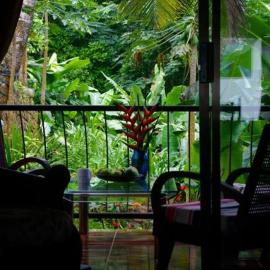PAPAYAS SELF catering ROOM，位于维多利亚的酒店