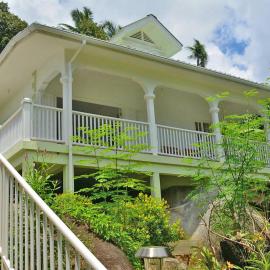 Petit Baie Chalets，位于Au Cap的酒店