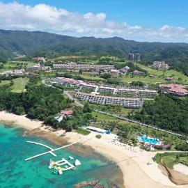Kanucha Bay Hotel & Villas，位于名户的酒店