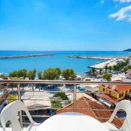 Hotel Papageorgiou，位于利迈纳里亚的酒店