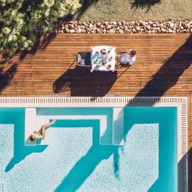 Las Gaviotas Suites Hotel & Spa，位于穆罗海滩的酒店