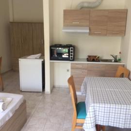 Despina Lymperi Hotel Apartments，位于米里纳的酒店