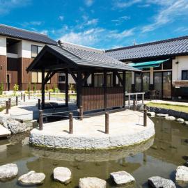 Racine Home Harie，位于高岛市的酒店