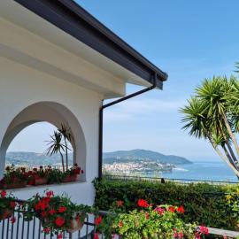 Qvattro stagioni panoramic suites，位于阿格罗波利的酒店