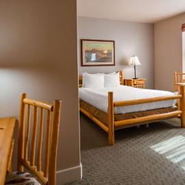 Best Western Plus Plaza Hotel，位于瑟莫波利斯的酒店