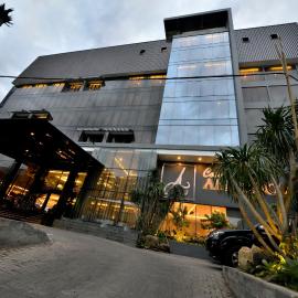 Amaroossa Cosmo Jakarta，位于雅加达的酒店