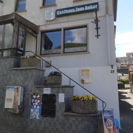 Zum Anker - Mosel Restaurant & Weinstube，位于布里德尔的酒店