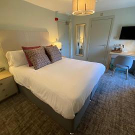 The Scotts Arms Village Inn，位于Sicklinghall的酒店