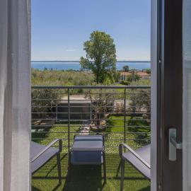 INSULA FELIX Bed&Breakfast，位于莫尼加的酒店