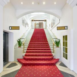 Hotel Helvetie Montreux，位于蒙特勒的酒店