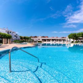O7 Vista Blanes，位于卡拉恩·布拉內斯的酒店