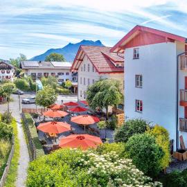 Gasthof-Hotel Dannerwirt，位于弗林茨巴赫的酒店