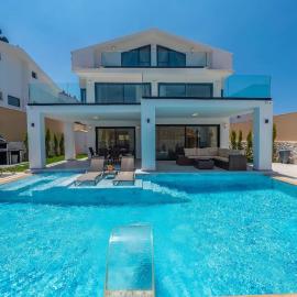 La Marbella Villa，位于费特希耶的酒店