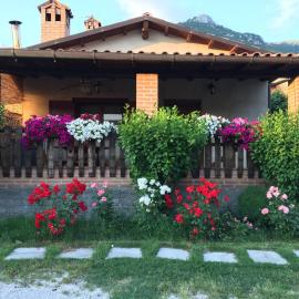 Sotto L'Arco - Il Granaio，位于Barete的酒店