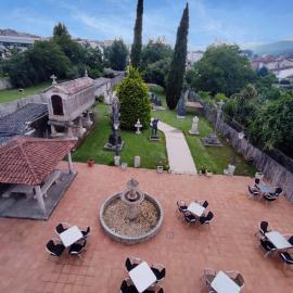 Albergue Villa San Clemente，位于图伊的酒店