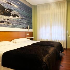 Hotel Bello，位于O Pino 的酒店