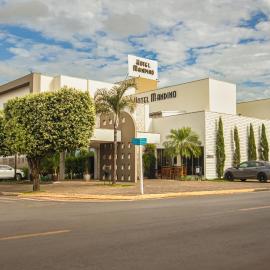 Hotel Mandino，位于Lucas do Rio Verde的酒店