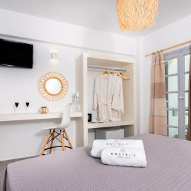 Kasteli Luxury Rooms，位于佩里萨的酒店