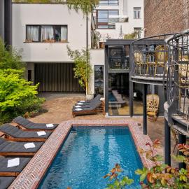 Latroupe Hotel Le Berger，位于布鲁塞尔的酒店