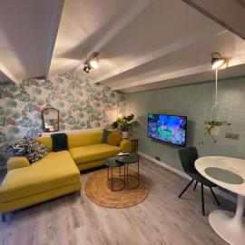 Tiny House de Eikhof，位于亨厄洛的酒店