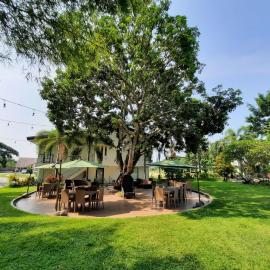 Estancia De Lorenzo Tarlac，位于丹辘的酒店