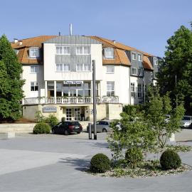 Parkhotel Altes Kaffeehaus，位于沃尔芬比特尔的酒店